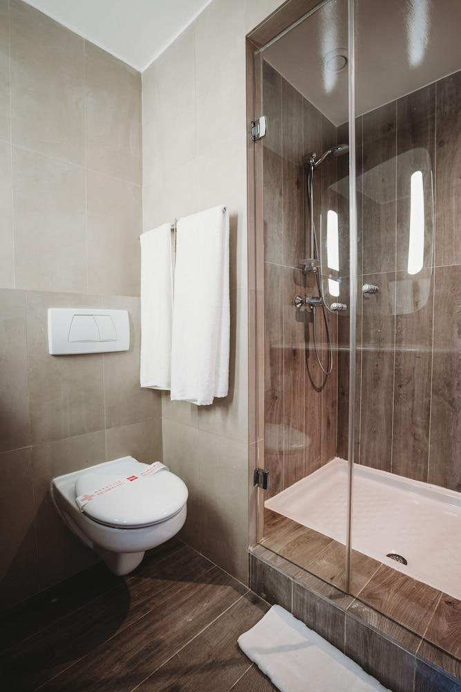 Ibis Casanearshore 3*