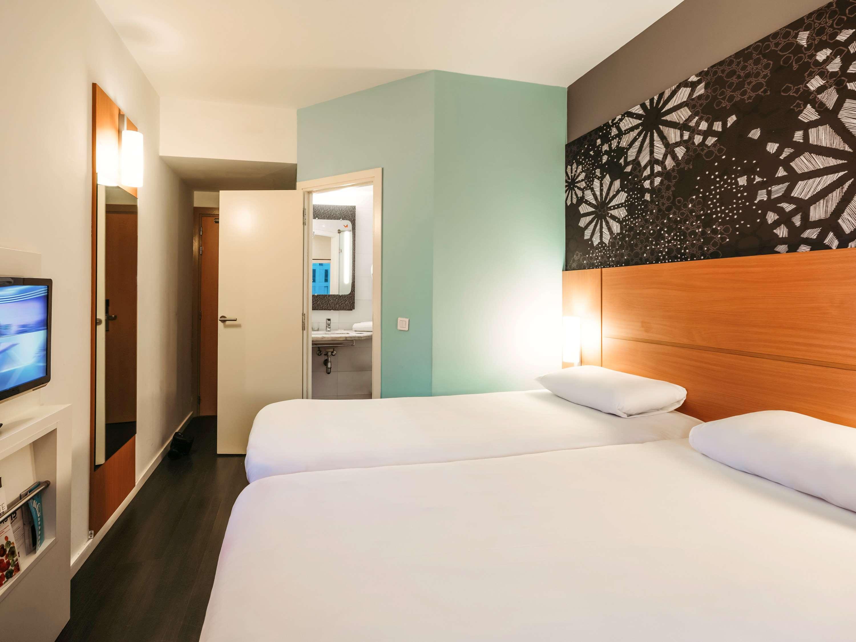 Ibis Casanearshore 3*